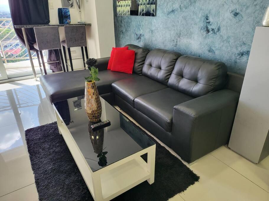 Kandi Tower 3, Premium 1Br With 2Cr & 2 Balcony. Ángeles Exterior foto