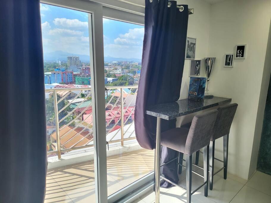 Kandi Tower 3, Premium 1Br With 2Cr & 2 Balcony. Ángeles Exterior foto